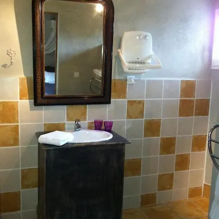 Mas De L'ilon * Vallabrègues