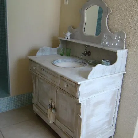 Couette-café Mas De L'ilon