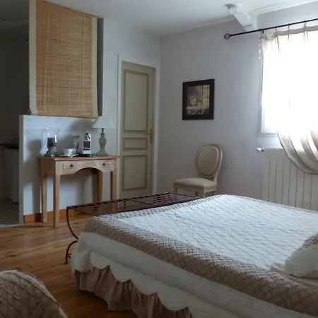 Mas De L'ilon Bed & Breakfast