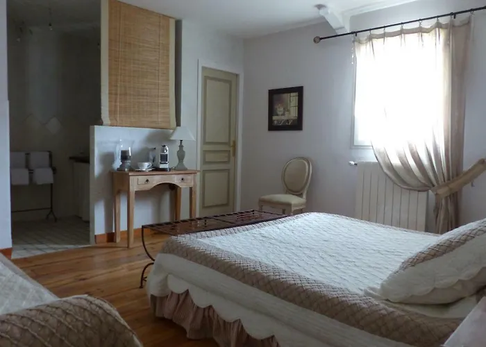 Mas De L'ilon Bed & Breakfast